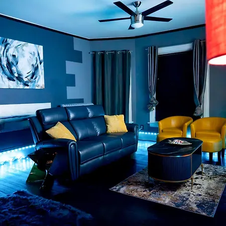 The Art Project Apartment